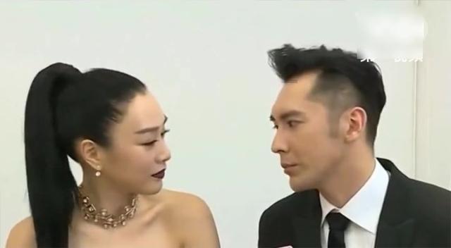 救援矮小的女孩
